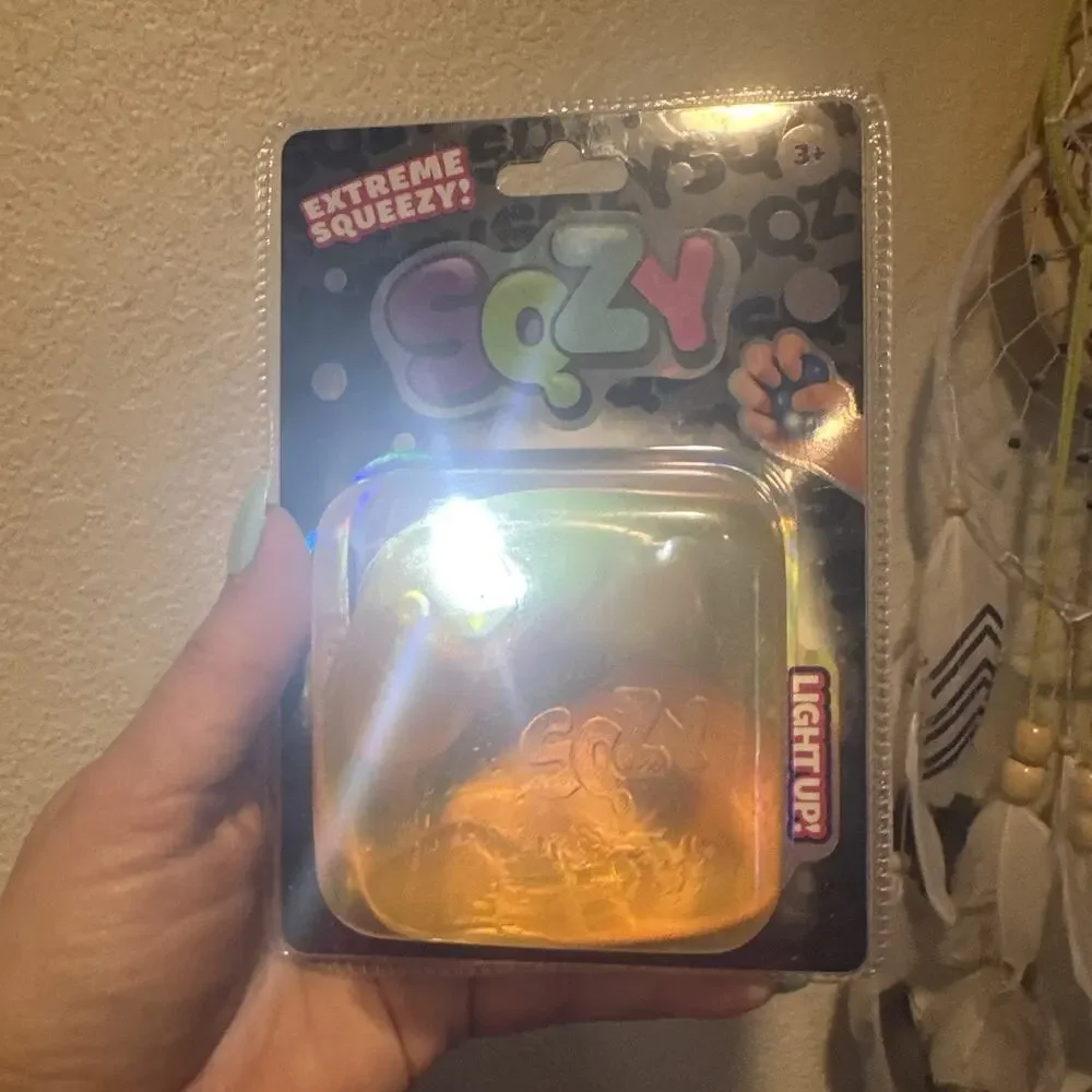 Sunny Days Extreme Squeezy Orange SQZY, Light Up Cube, New In Box